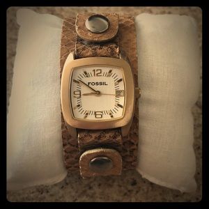 Fossil women’s leather watch